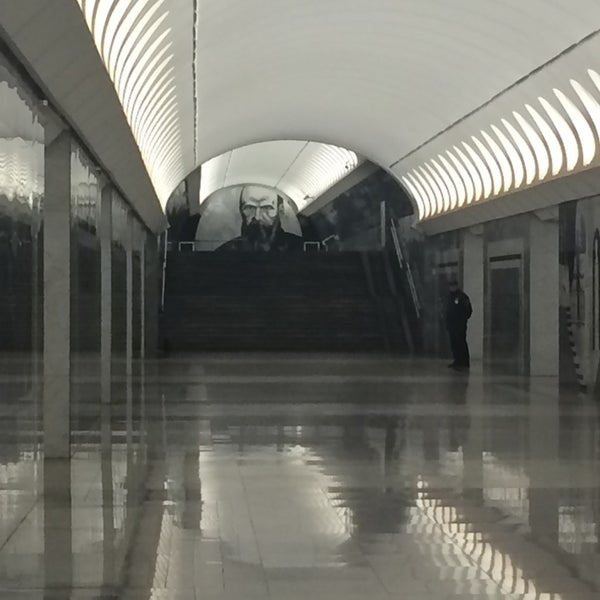 Спортивная (станция метро, санкт-петербург). Станция достоевского в москве. Почему закрыты станции метро достоевская и спасская. Московский метрополитен станция достоевская. Почему закрыты станции метро достоевская и спасская.