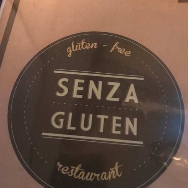 รูปภาพถ่ายที่ Senza Gluten โดย Harry T. เมื่อ 8/13/2017
