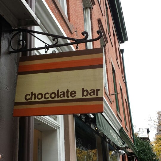 11/7/2013 tarihinde Ilya V.ziyaretçi tarafından Chocolate Bar'de çekilen fotoğraf