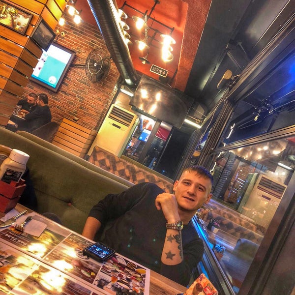11/20/2019 tarihinde Chiko G.ziyaretçi tarafından Boss Man Cafe&amp;Restaurant'de çekilen fotoğraf
