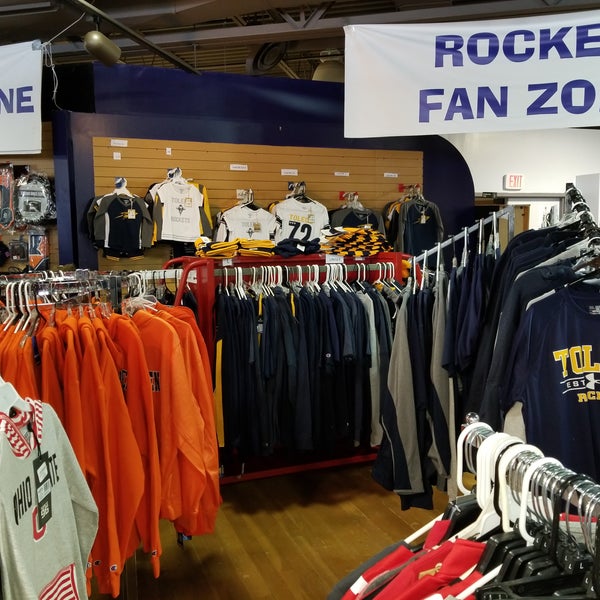 buckeye running store