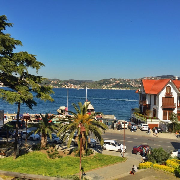 Das Foto wurde bei Villa Park Çay Bahçesi von Aykut B. am 4/22/2018 aufgenommen