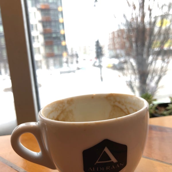 Foto tomada en Alderaan Coffee  por MJ B. el 1/19/2019