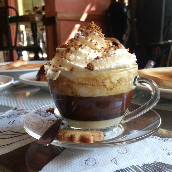 El Café de Acá Café in Villa Morra