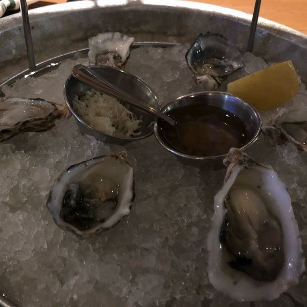 Снимок сделан в Southpark Seafood &amp; Oyster Bar пользователем Yuto Y. 11/24/2018