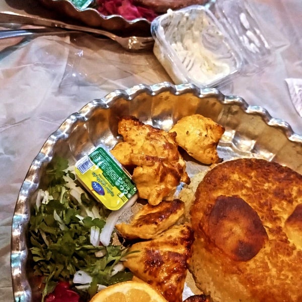 Barg Rizan Restaurant | رستوران سنتی برگ ریزان - Persian Restaurant