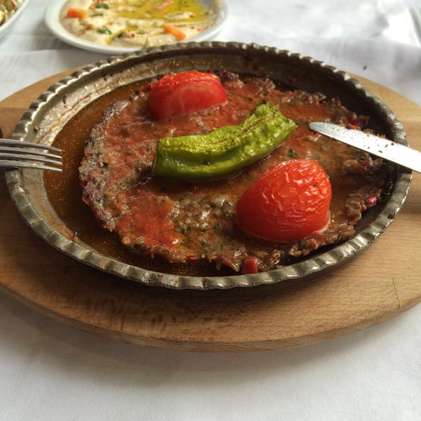 Foto scattata a Antakya Restaurant da Zafer🙈🙉🙊 il 6/26/2016