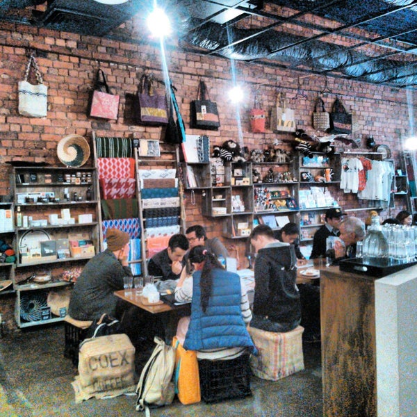 5/5/2014 tarihinde ISHRziyaretçi tarafından 2Pocket Fairtrade Espresso Bar and Store'de çekilen fotoğraf