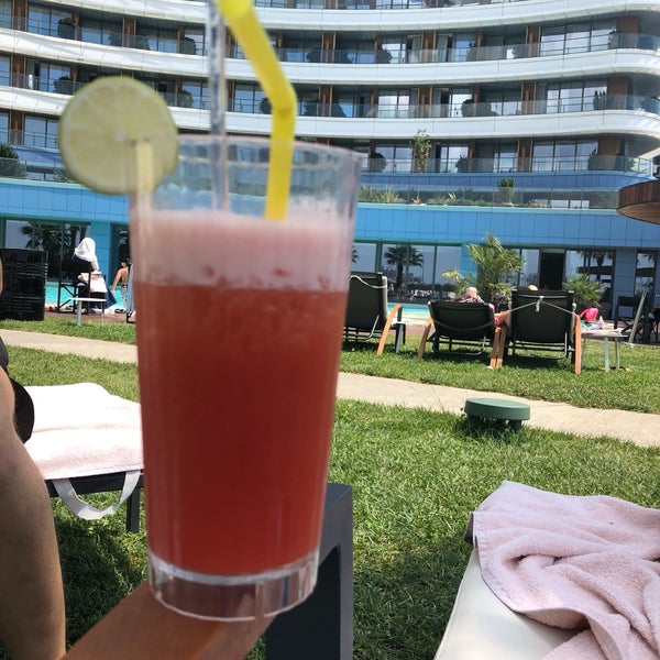 Das Foto wurde bei Radisson Blu Hotel, Istanbul Ataköy von Çetn am 7/8/2018 aufgenommen