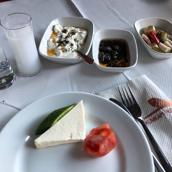 4/26/2018に⚓Oğuzhan..がHistorical Kumkapı Restaurantで撮った写真