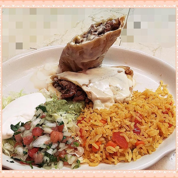 Снимок сделан в Jalisco Authentic Mexican Restaurant пользователем Jalisco Authentic Mexican Restaurant 11/18/2015