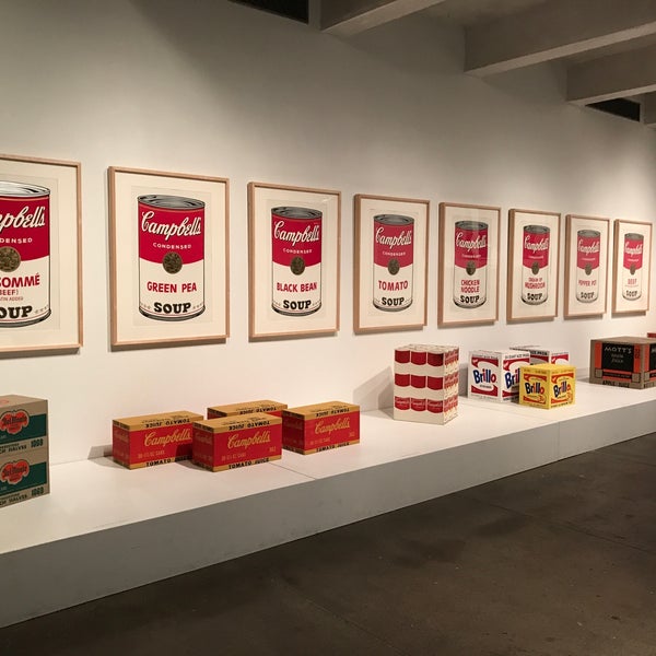 2/7/2017에 Tom Z.님이 The Andy Warhol Museum에서 찍은 사진