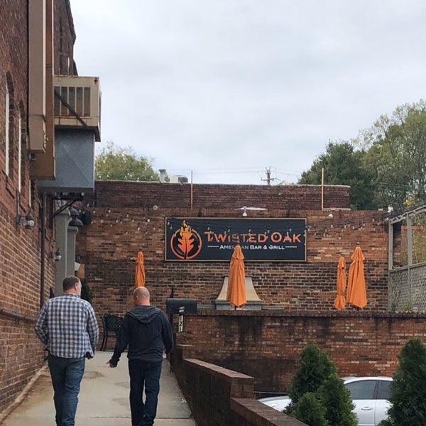 Twisted Oak American Bar & Grill 7 tips