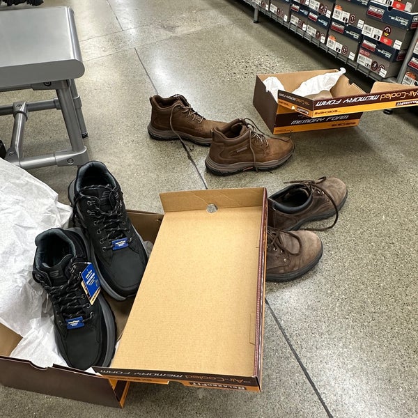 Skechers outlet tacoma deals