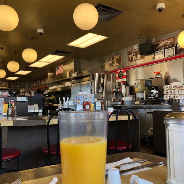 waffle house breakfast spot in statesville