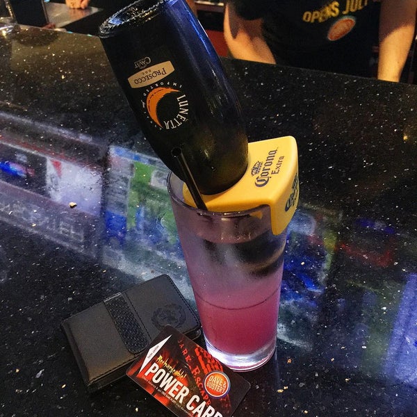 Photo taken at Dave &amp; Buster&#39;s by Auro B. on 8/19/2015