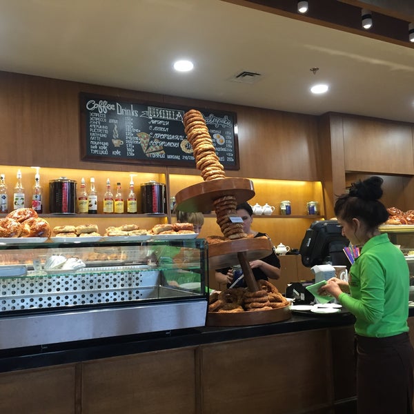 11/21/2015에 Ramil A.님이 Simit House Cafe &amp; Bakery에서 찍은 사진