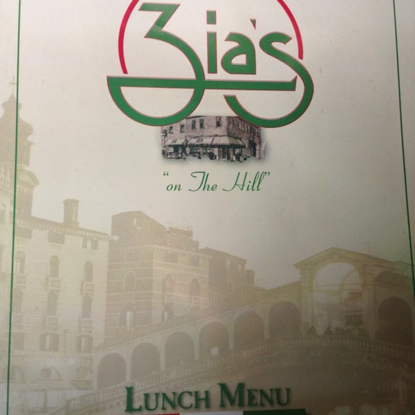 Foto tirada no(a) Zia&#39;s Restaurant por Elaine P. em 6/21/2013