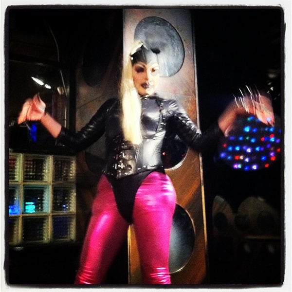 12/16/2012 tarihinde Brian H.ziyaretçi tarafından Berlin Nightclub'de çekilen fotoğraf