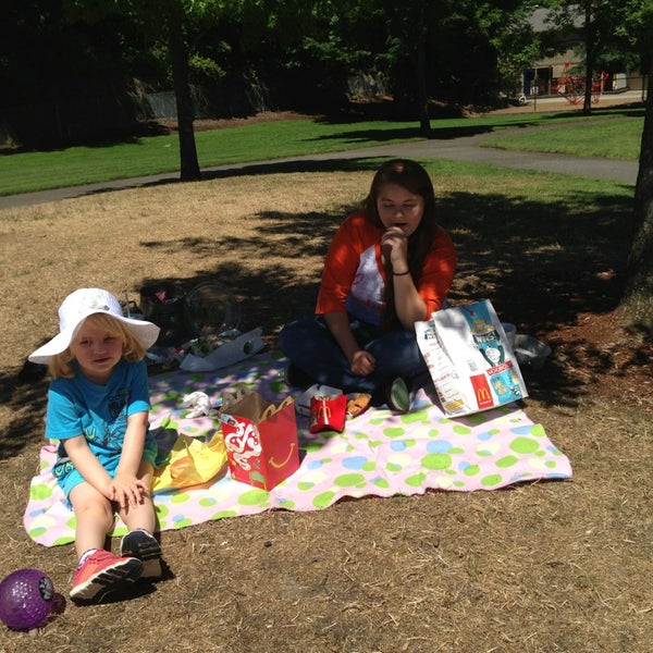 Hidden Valley Park Northwest Bellevue 1 tip