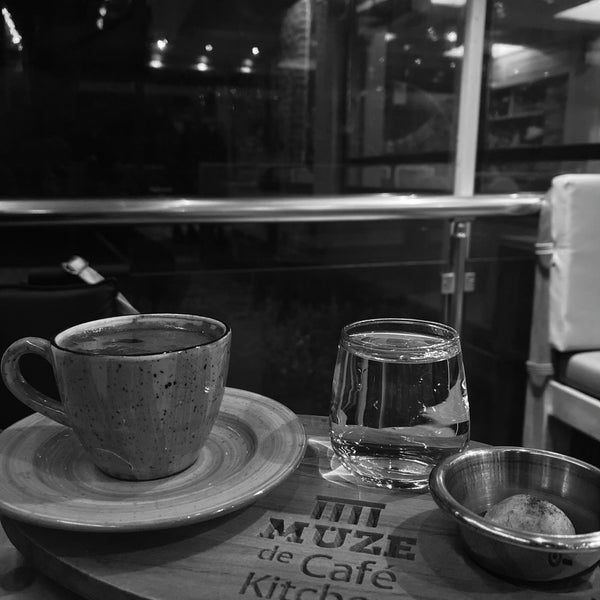 Foto tirada no(a) Müze de Café Kitchen por Çetin em 10/13/2020