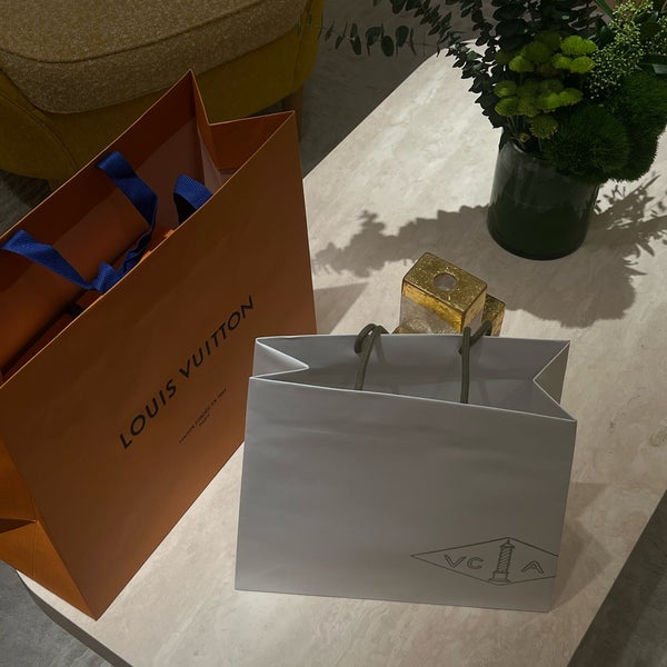 Louis Vuitton Shopping Bag at Salhiya