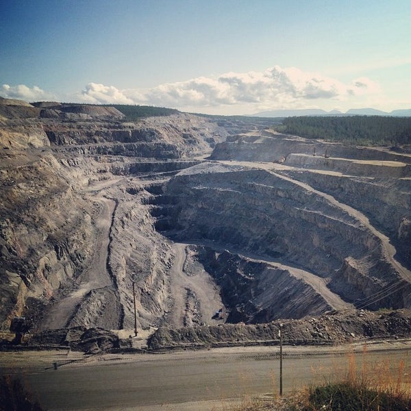 Дороги в карьерах. Сибай горы. П. Гранитный карьер черемшанка. Карьер мелеуз.