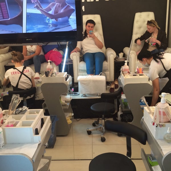 Photo taken at Nail Sunny by Анилар on 4/29/2015