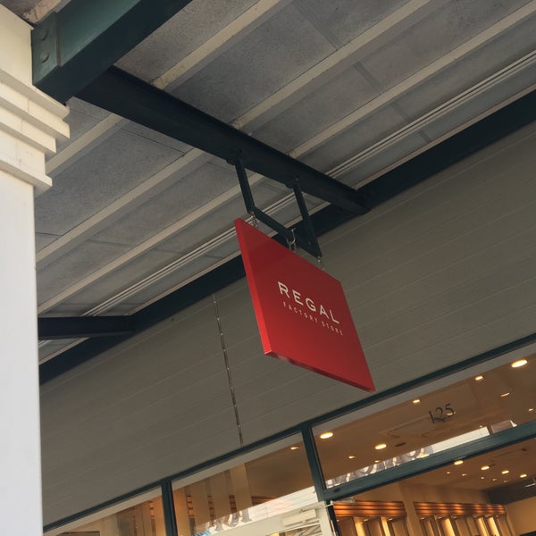 Regal 佐野アウトレット店 Shoe Store In 佐野市