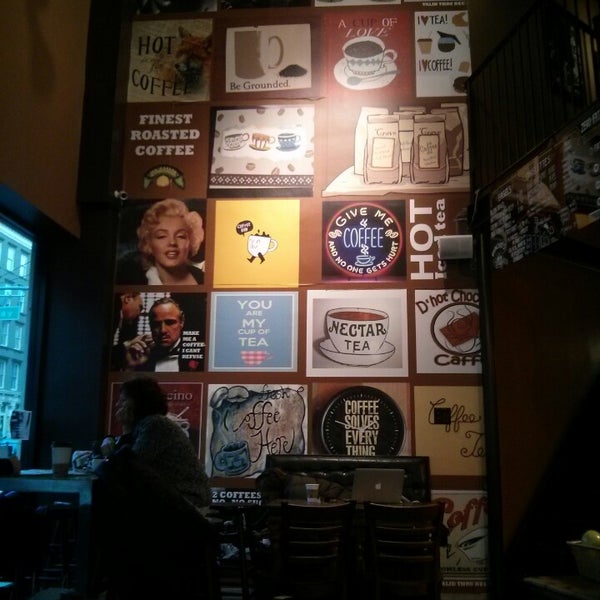 11/14/2013 tarihinde .oo.ziyaretçi tarafından Crave Espresso Bar'de çekilen fotoğraf
