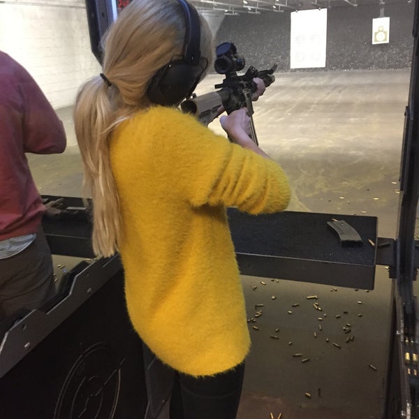 Foto scattata a DFW Gun Range and Training Center da Kat L. il 3/7/2019
