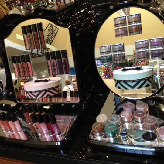 Photos at Macy's Outlet Store in Boca Raton