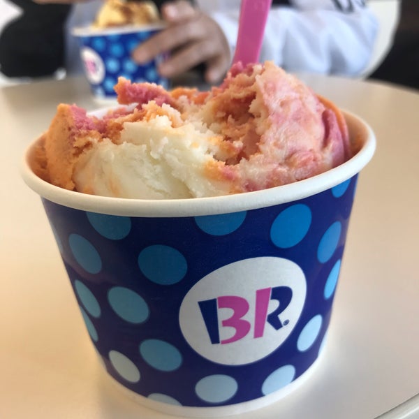 Baskin Robbins Ice Cream Shop In Tucson