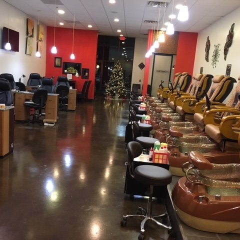 Luxiconic Nails - Nail Salon in Atlanta - Foursquare
