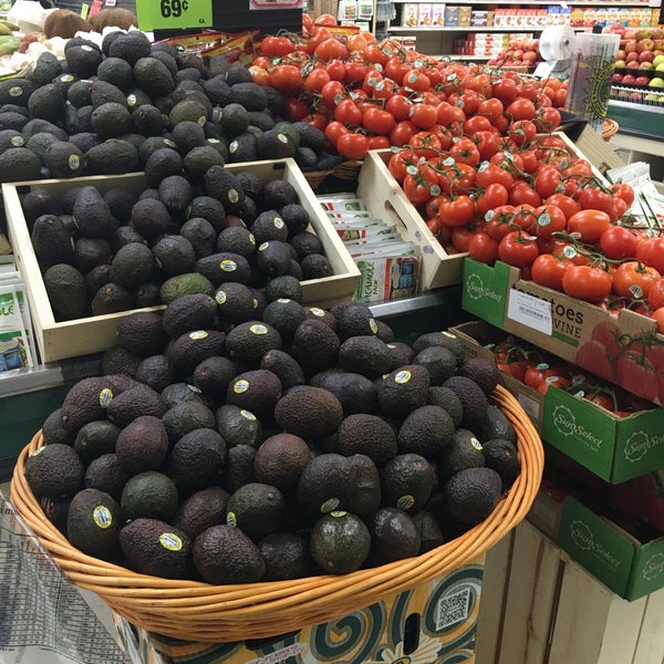 Super Bear Supermarket Grocery Store in Juneau