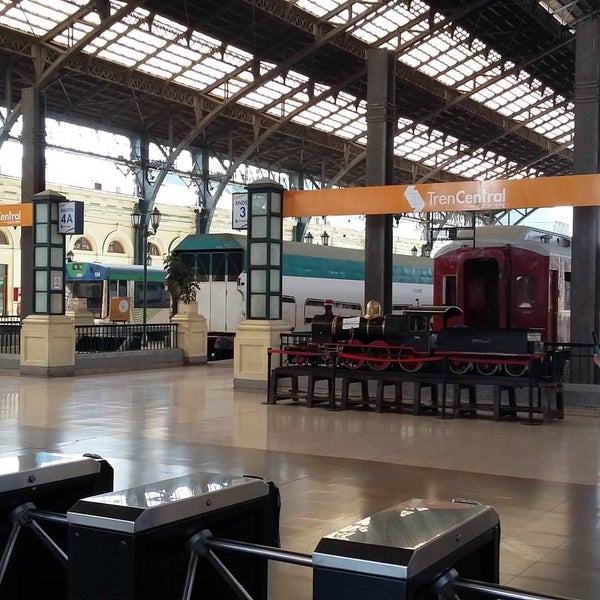 1/19/2016 tarihinde Antonio C.ziyaretçi tarafından Estacion Central de Santiago'de çekilen fotoğraf