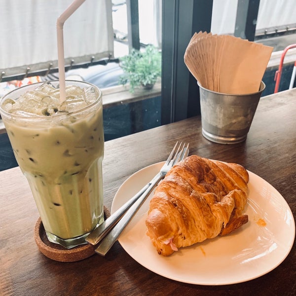 Photo taken at Dice! Cafe by Foodtraveler_theworld on 7/27/2019