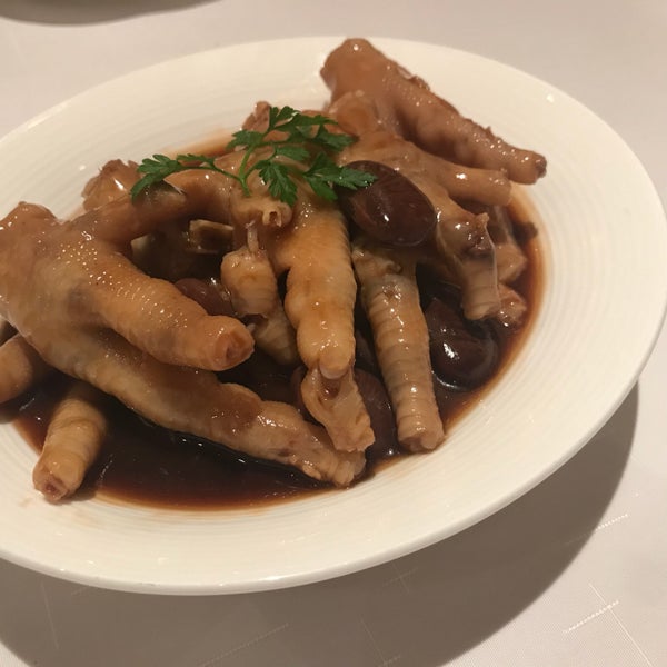 7/7/2018 tarihinde Foodtraveler_theworldziyaretçi tarafından Shang Palace'de çekilen fotoğraf