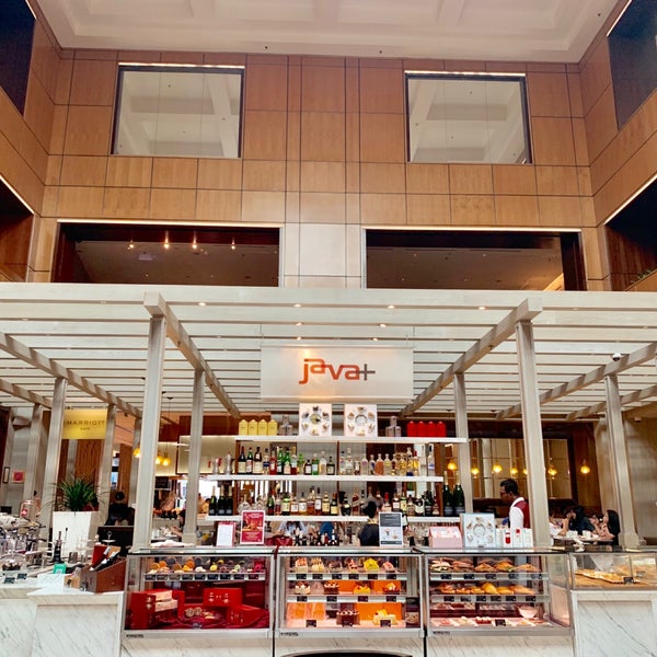 รูปภาพถ่ายที่ Singapore Marriott Tang Plaza Hotel โดย Foodtraveler_theworld เมื่อ 8/4/2019