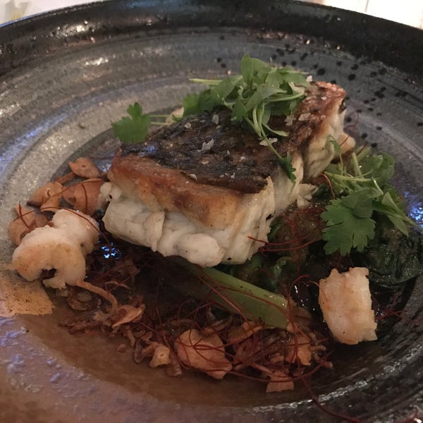 Upscale dining place for steak, seafood & wine by famous Chef Mangan. This is modern Australia cuisine . Complimentary bread, grilled barramundi & chocolate sponge are good. Nice for friends & date