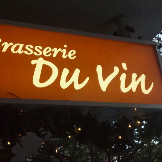 รูปภาพถ่ายที่ Brasserie Du Vin โดย Sylvia D. เมื่อ 6/20/2014