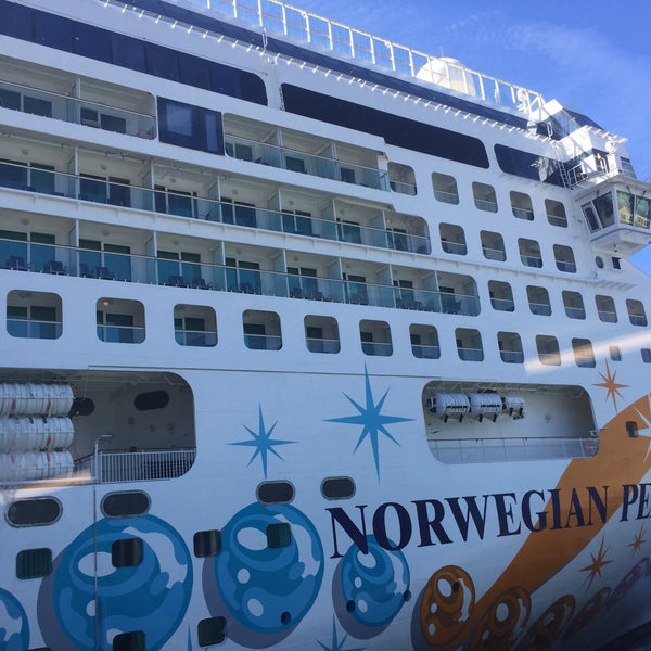 Norwegian Pearl лайнер