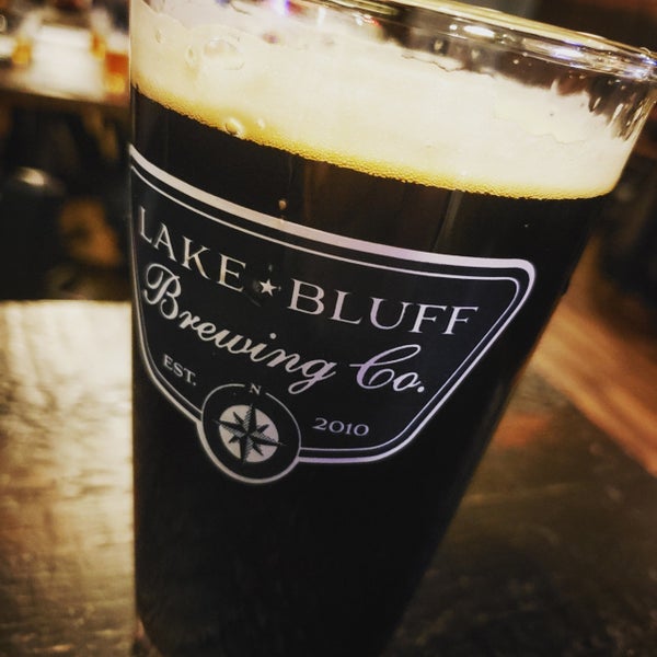 Photo taken at Lake Bluff Brewing Company by Garry on 11/15/2018