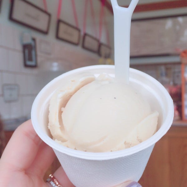 4/19/2017にjimin k.がイーシーアイスクリーム (Ici Ice Cream)で撮った写真