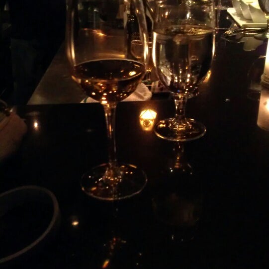 2/22/2013에 Diana O.님이 Veritas Wine Bar에서 찍은 사진
