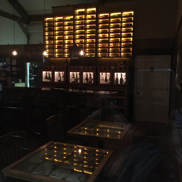 Sip Wine Bar 2 tips from 106 visitors