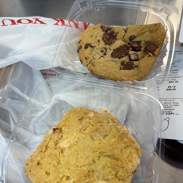 Whatcha Wanna Eat Food Hall Detroit, MI