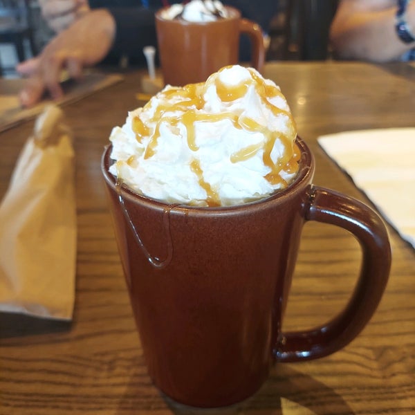 Cracker Barrel Old Country Store Downtown Beaverton 4 tips