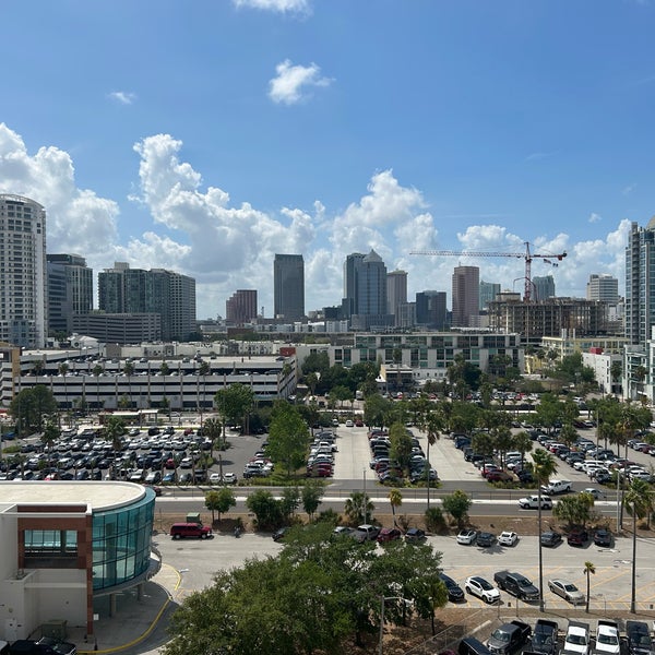 รูปภาพถ่ายที่ Port of Tampa โดย MJ. เมื่อ 4/1/2023