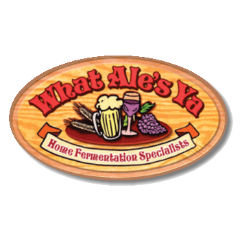 รูปภาพถ่ายที่ What Ale&#39;s Ya โดย What Ale&#39;s Ya เมื่อ 11/25/2015